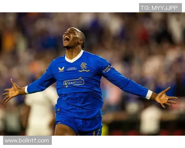 足球主播挑战球星极限对决 谁能笑到最后见真章