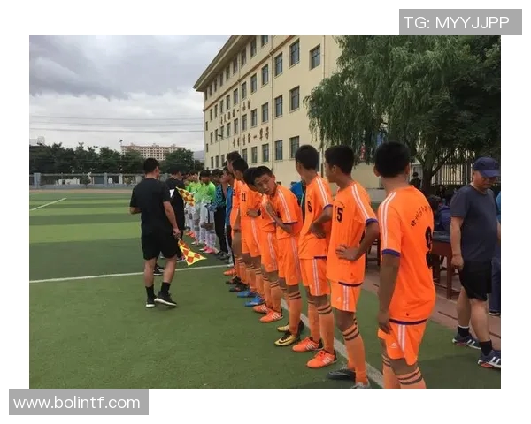 追忆绿茵岁月当年巨星风采与辉煌瞬间